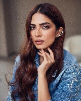 Malavika Mohanan New Photos